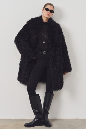 дубленка из искусственного меха с поясом фотография