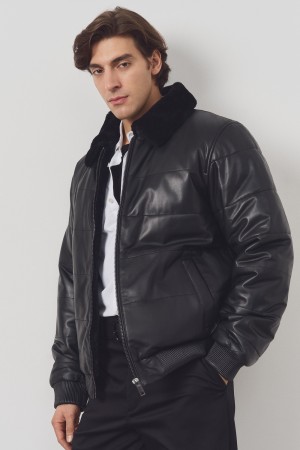 дубленка из овчины и натуральной кожи фотография