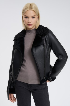 дубленка из овчины с отделкой каракулем фотография