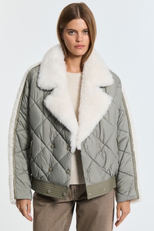 двусторонняя куртка из шерсти фотография