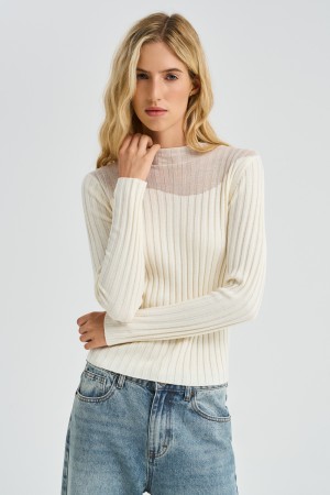 джемпер с полупрозрачной вставкой фотография