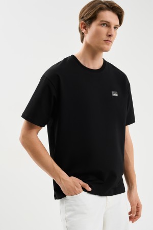 футболка оверсайз фотография