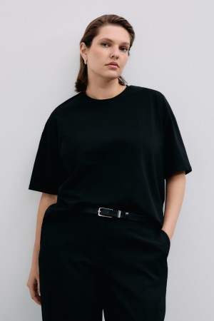 футболка оверсайз фотография