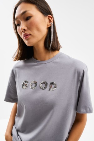 футболка с декором - женские футболки и поло пластиковые 