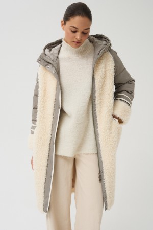 комбинированное пальто из шерсти фотография