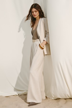 костюмные брюки фотография