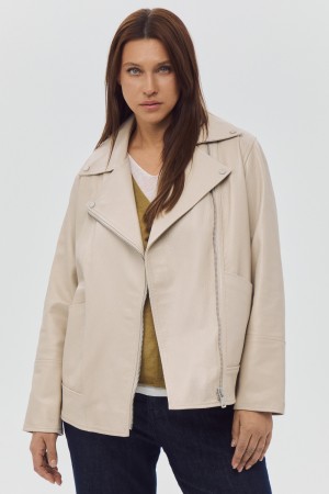 косуха из натуральной кожи - женские косухи с прорезями 