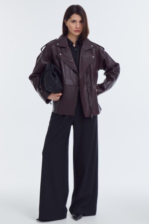 косуха из натуральной кожи - женские куртки и пуховики бордовые 