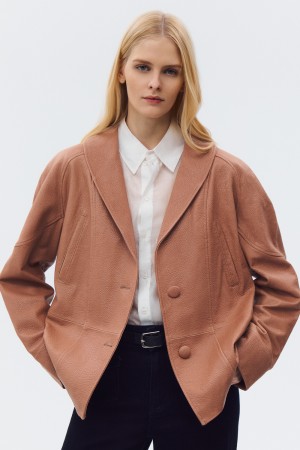 кожаная куртка с поясом фотография