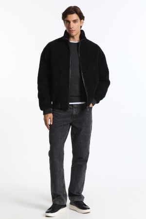 куртка из искусственного меха фотография