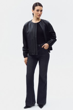 куртка из натуральной кожи фотография