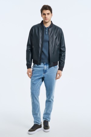 куртка из натуральной кожи фотография