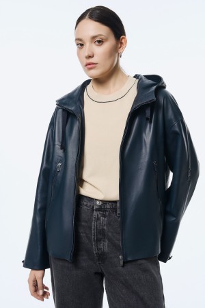 куртка из натуральной кожи фотография