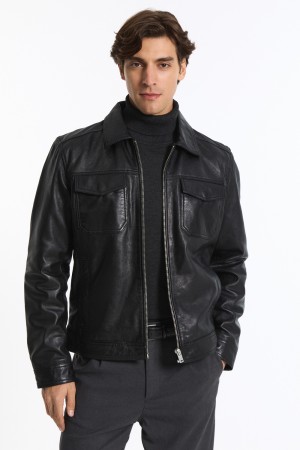 куртка из натуральной кожи фотография