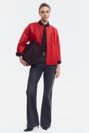 куртка из натуральной кожи фотография