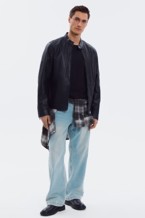 куртка из натуральной кожи фотография