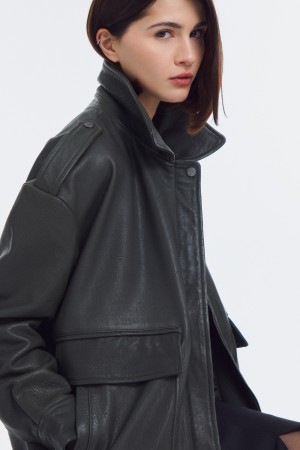 куртка из натуральной кожи фотография