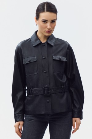 куртка из натуральной кожи фотография