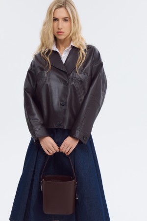 куртка из натуральной кожи фотография