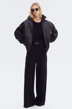 куртка из натуральной кожи фотография