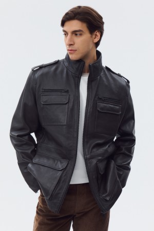 куртка из натуральной кожи фотография