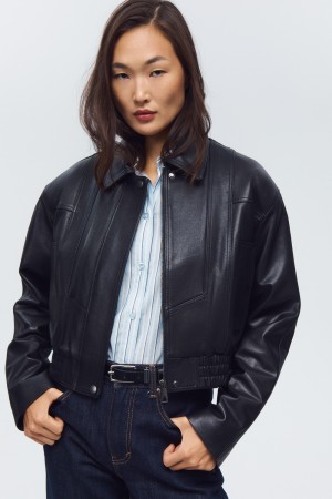 куртка из натуральной кожи фотография