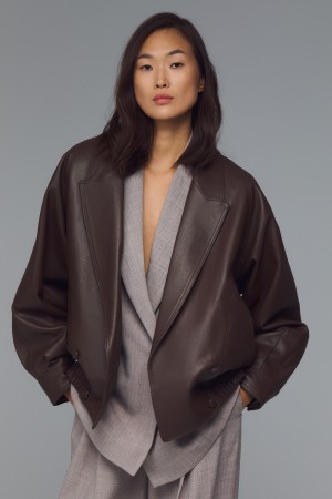 куртка из натуральной кожи фотография