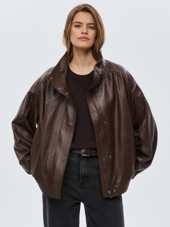 куртка из натуральной кожи фотография