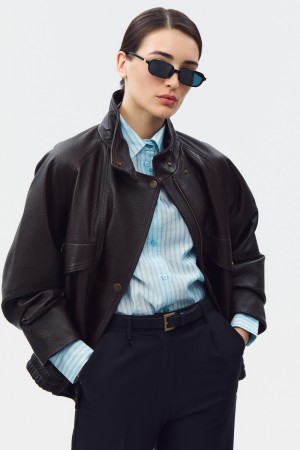 куртка из натуральной кожи - верхняя одежда для взрослых 