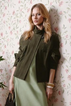 куртка из натуральной замши фотография