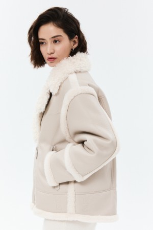 куртка из шерсти фотография