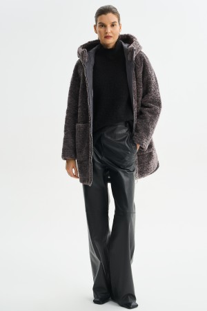 пальто из шерсти фотография