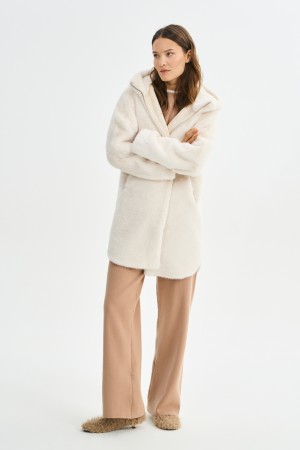 пальто из шерсти фотография