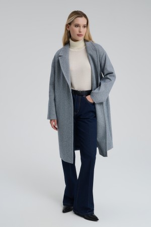 пальто с английским воротником фотография