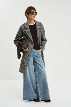 пальто с английским воротником фотография