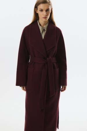 пальто с поясом фотография