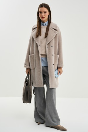 пальто с поясом фотография