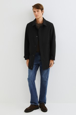 плащ с капюшоном фотография