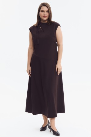 платье асимметричного кроя фотография