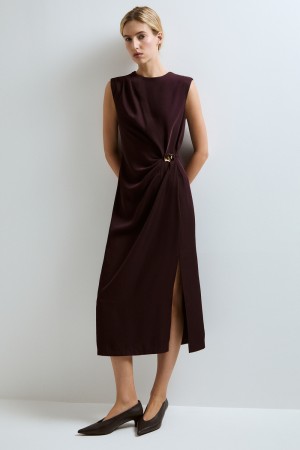 платье с драпировкой фотография