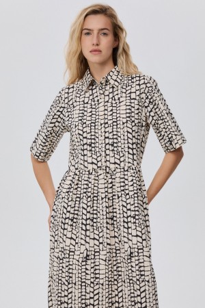 платье с принтом - женские платья приталенные 