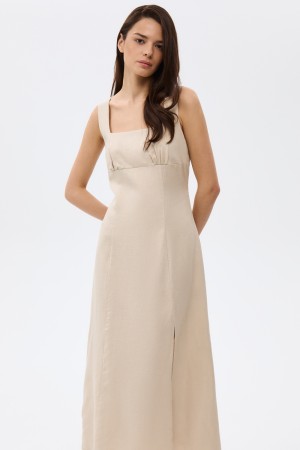 платье с разрезом фотография