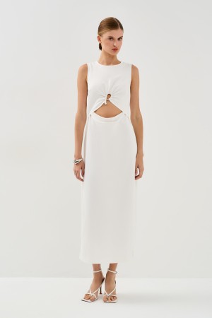 платье с вырезом фотография