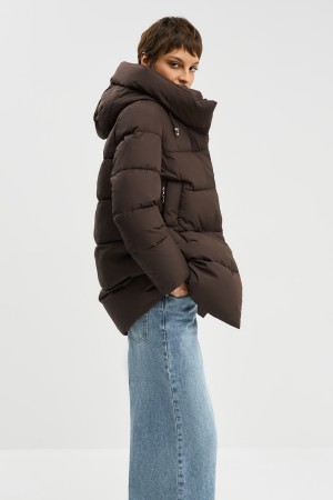 пуховик с капюшоном - верхняя одежда из спандекса 