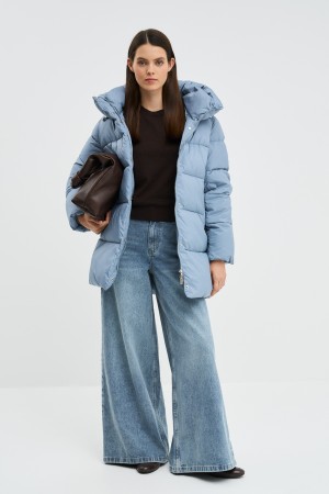 пуховик с капюшоном - верхняя одежда из спандекса 