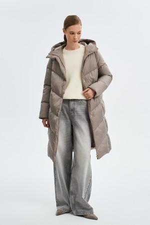 пуховик с капюшоном - куртки и пуховики