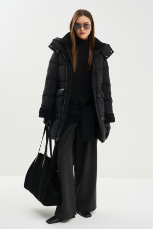 пуховик с меховой отделкой фотография