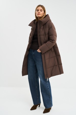 пуховик стеганый - верхняя одежда из спандекса 