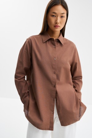 рубашка из хлопка и льна фотография