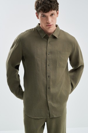 рубашка изо льна фотография